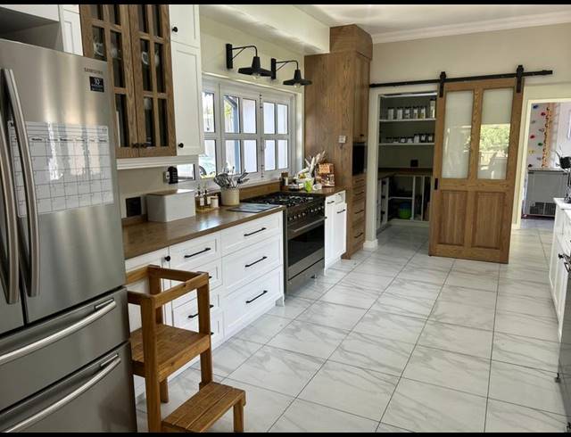 5 BEDROOM HOUSE FOR SALE IN ELDORAIGNE